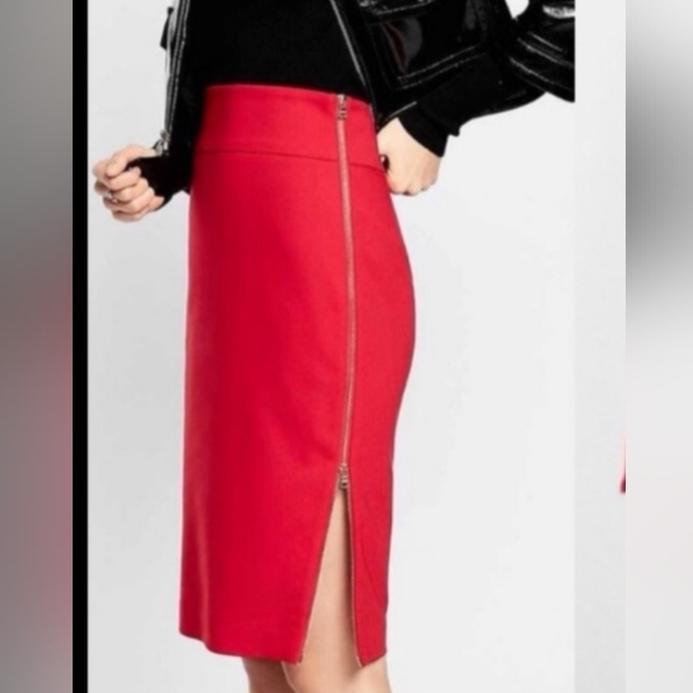 Express Classic Pencil Skirt Red Size 6 Adjustable Gold Zip Side - Picture 2 of 8